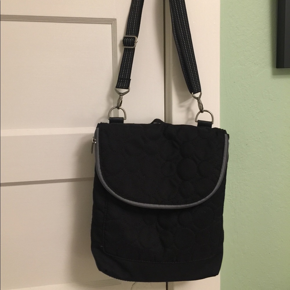 Casual purse can be transformed into a backpack!